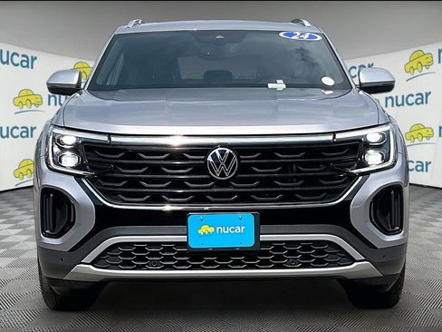 Used 2024 Volkswagen Atlas Cross Sport SE AWD/4WD image 2