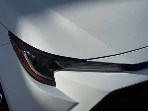Used 2021 Toyota Corolla LE image 7