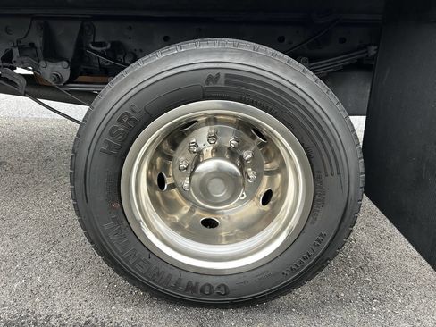 Used 2020 Ford F550 2WD Regular Cab Super Duty image 49