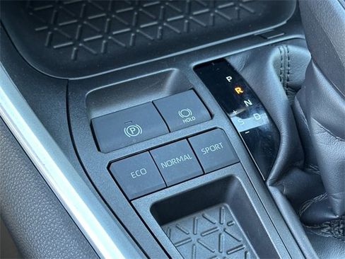 Certified 2023 Toyota RAV4 LE image 21