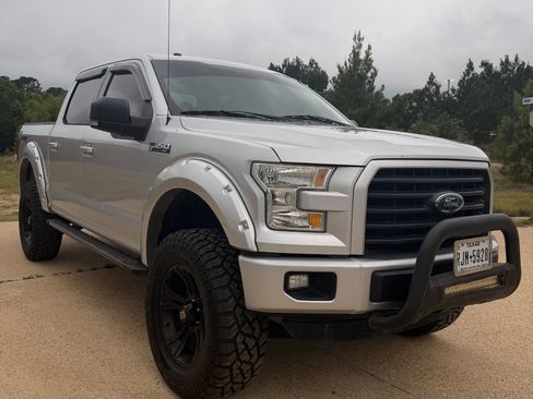 Used 2015 Ford F150 XLT w/ Equipment Group 301A Mid AWD/4WD image 3