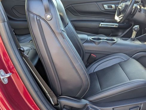 Used 2025 Ford Mustang GT Premium RWD image 21