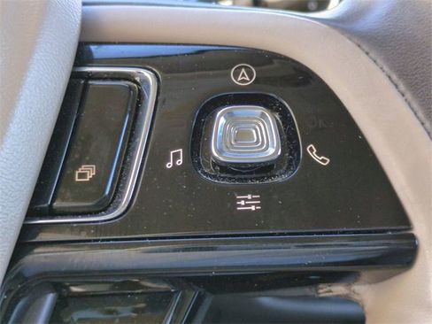 Used 2020 Lincoln Corsair Standard w/ Equipment Group 101A image 24