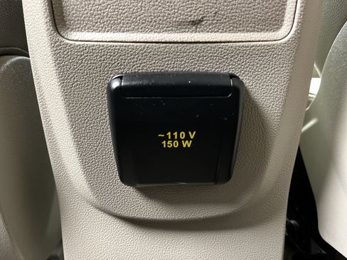 Used 2016 Ford Escape SE w/ SE Chrome Package FWD image 12
