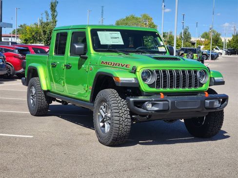 New 2025 Jeep Gladiator Mojave image 3