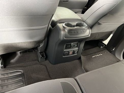 Used 2024 Nissan Titan SV w/ SV Convenience Package image 46