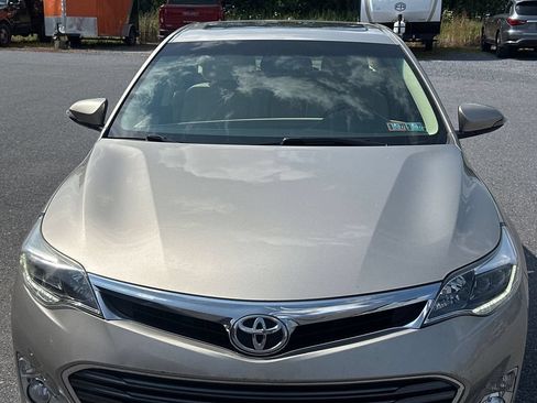 Used 2013 Toyota Avalon Limited FWD image 5