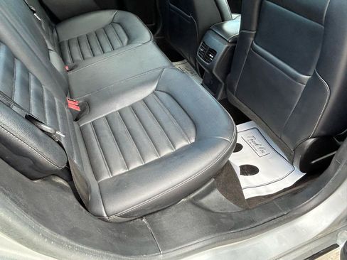 Used 2019 Ford Fusion SEL FWD image 11