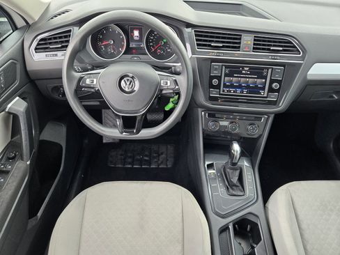 Used 2020 Volkswagen Tiguan S image 24