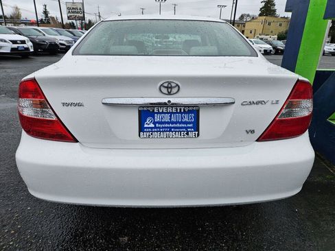Used 2004 Toyota Camry XLE image 4