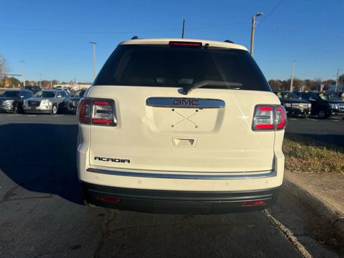 Used 2015 GMC Acadia SLE image 6