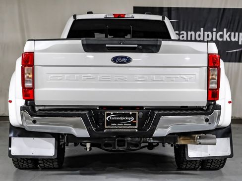 Used 2022 Ford F350 Lariat w/ Lariat Ultimate Package AWD/4WD image 9