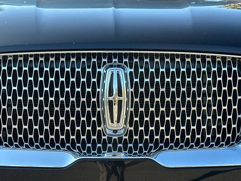 Used 2024 Lincoln Navigator Premiere AWD/4WD image 47