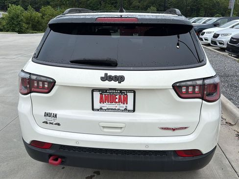 Used 2017 Jeep Compass Trailhawk w/ Leather Interior Group AWD/4WD image 4