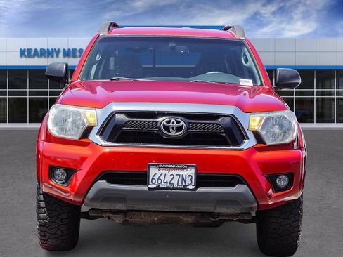 Used 2012 Toyota Tacoma PreRunner w/ TRD Off-Road Pkg RWD image 2