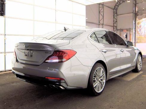 Used 2020 Genesis G70 2.0T w/ Elite Package RWD image 3