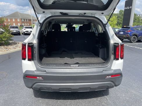 Used 2022 Kia Sorento LX AWD/4WD image 32