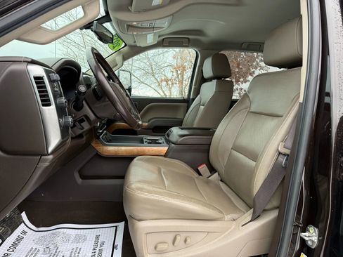 Used 2019 Chevrolet Silverado 2500 LTZ w/ Duramax Plus Package image 11