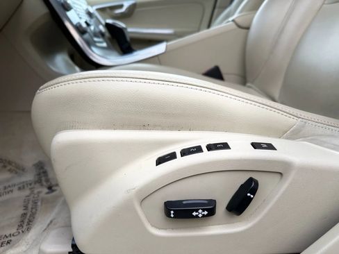 Used 2015 Volvo S60 T5 Premier image 25