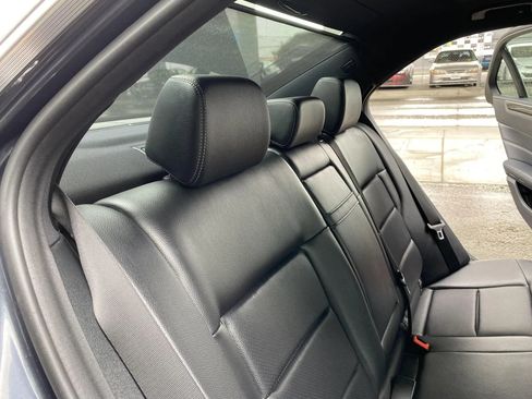 Used 2016 Mercedes-Benz E 350 Sedan image 19