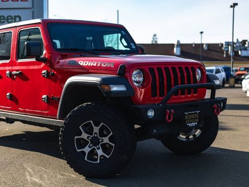 Used 2020 Jeep Gladiator Sport w/ Quick Order Package 24S image 3