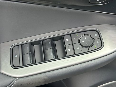 Used 2026 Lexus IS 350 F Sport w/ Accessory Package Z1 RWD image 12