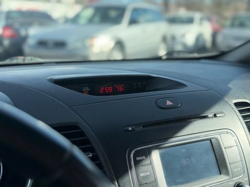 Used 2016 Kia Forte EX FWD image 15