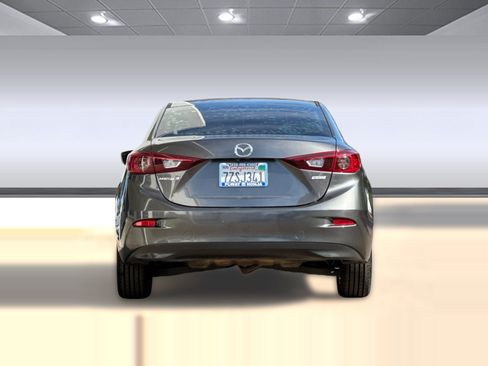 Used 2017 MAZDA MAZDA3 Touring FWD image 10
