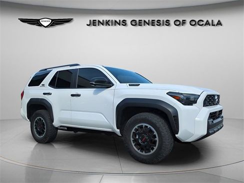 Used 2025 Toyota 4Runner TRD Off-Road Premium image 2