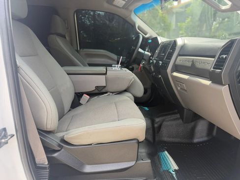 Used 2019 Ford F250 XL w/ Power Equipment Group AWD/4WD image 13