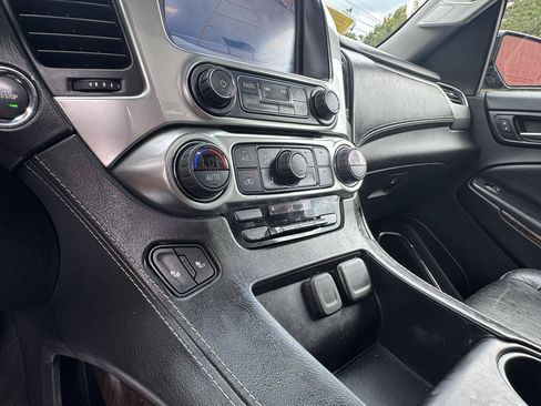 Used 2018 Chevrolet Tahoe LT AWD/4WD image 26