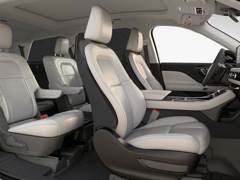 New 2026 Lincoln Aviator Reserve RWD image 27