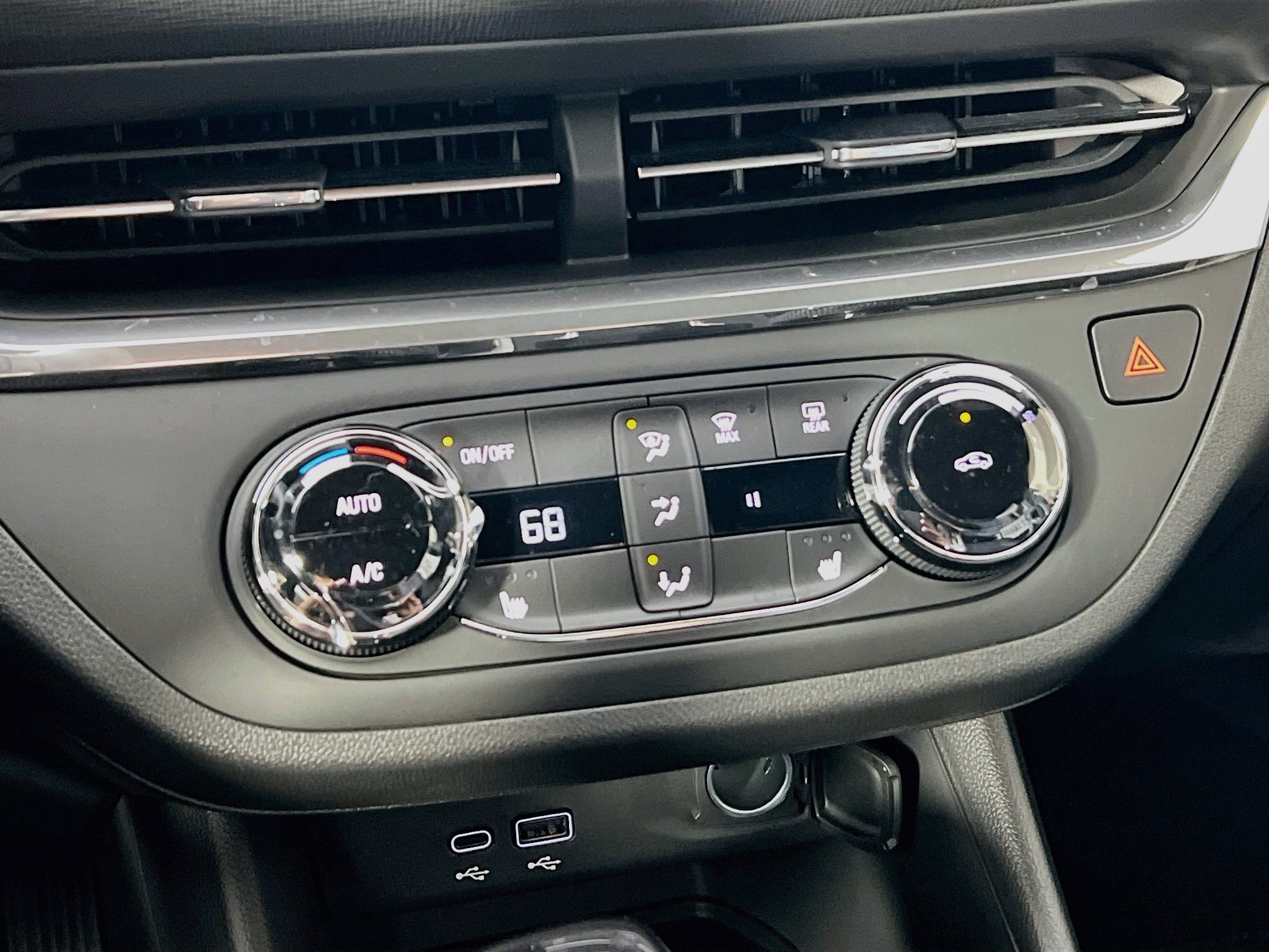New 2026 Buick Envista Sport Touring w/ Convenience I Package FWD image 18