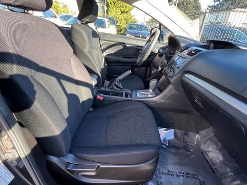 Used 2012 Subaru Impreza 2.0i image 17