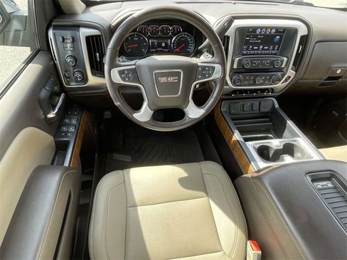 Used 2018 GMC Sierra 1500 SLT w/ SLT Premium Package image 16