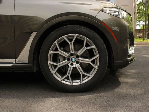 Used 2020 BMW X7 xDrive40i w/ Premium Package image 4