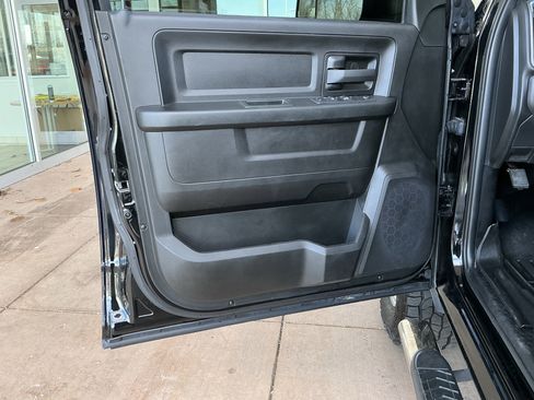 Used 2022 RAM 3500 Tradesman image 14