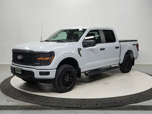 Used 2025 Ford F150 STX AWD/4WD image 3