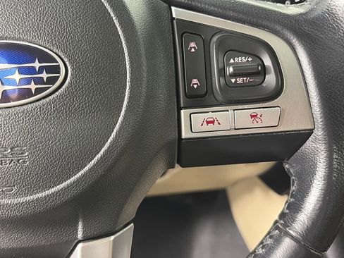 Used 2016 Subaru Outback 2.5i Limited AWD/4WD image 18