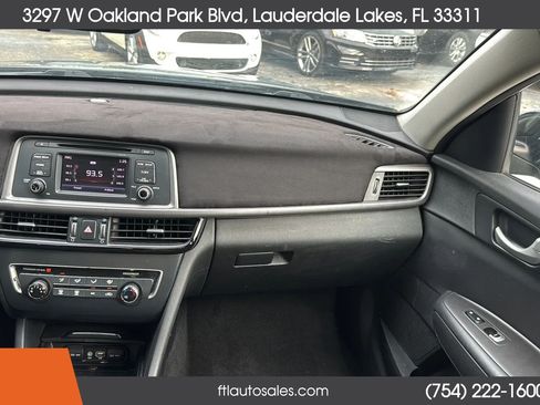 Used 2017 Kia Optima LX FWD image 48