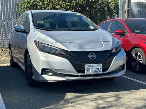 Certified 2023 Nissan Leaf SV Plus image 2