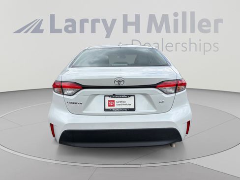 Certified 2025 Toyota Corolla LE FWD image 4