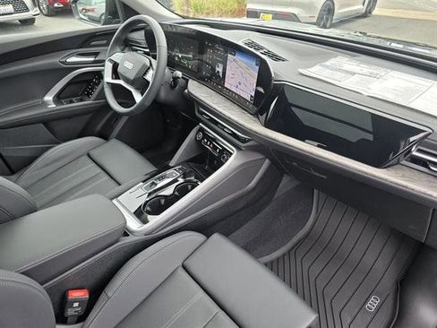 Used 2025 Audi Q5 Premium Plus image 19