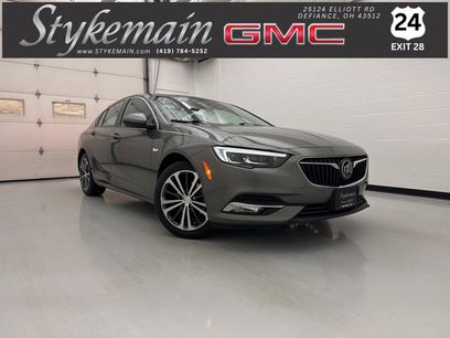 Used 2019 Buick Regal Essence w/ Driver Confidence Package I