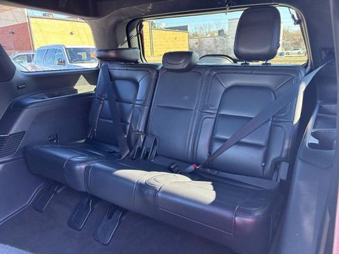 Used 2022 Lincoln Navigator Reserve image 10