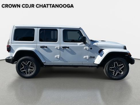 New 2026 Jeep Wrangler Unlimited Sahara w/ Safety Group AWD/4WD image 3