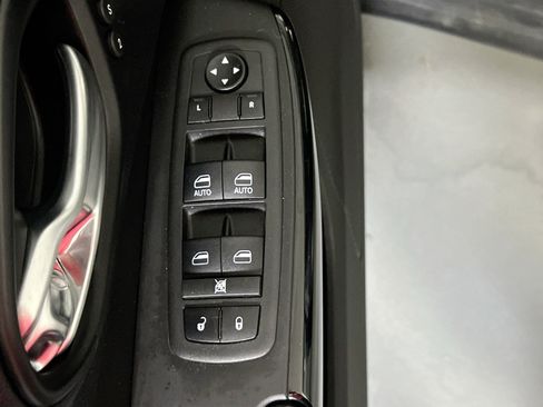 Used 2023 Jeep Cherokee Altitude Lux w/ Lux Elite Package image 18