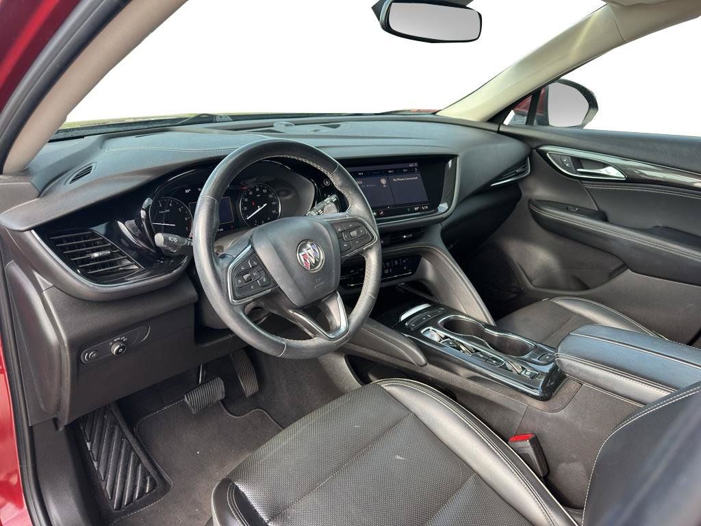 Used 2022 Buick Envision Essence w/ Safety Package FWD image 2