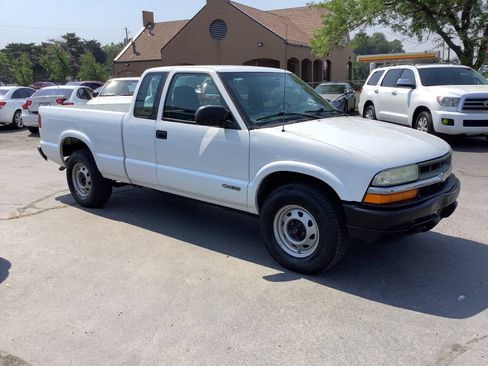 Used 2002 Chevrolet S10 Pickup 4x4 Extended Cab w/ Comfort Convenience Pkg image 7