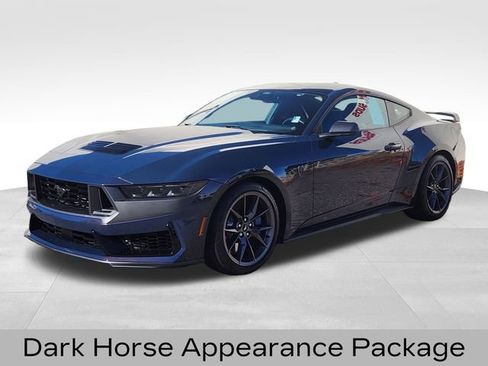 Used 2024 Ford Mustang Dark Horse image 5